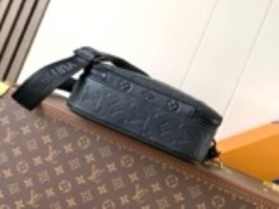 wholesale quality louis vuitton alpha messenger m46955 monogram shadow